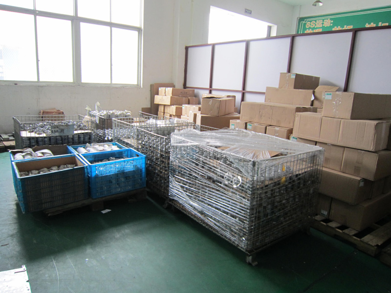 仓库：机械配件成品